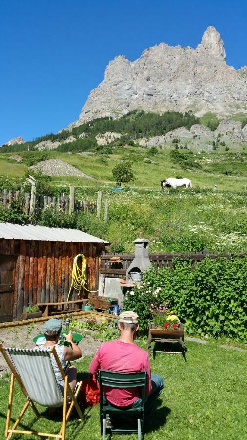Bed and Breakfast Chez Annie & Marcel Ле-Монетьє-ле-Бен Екстер'єр фото