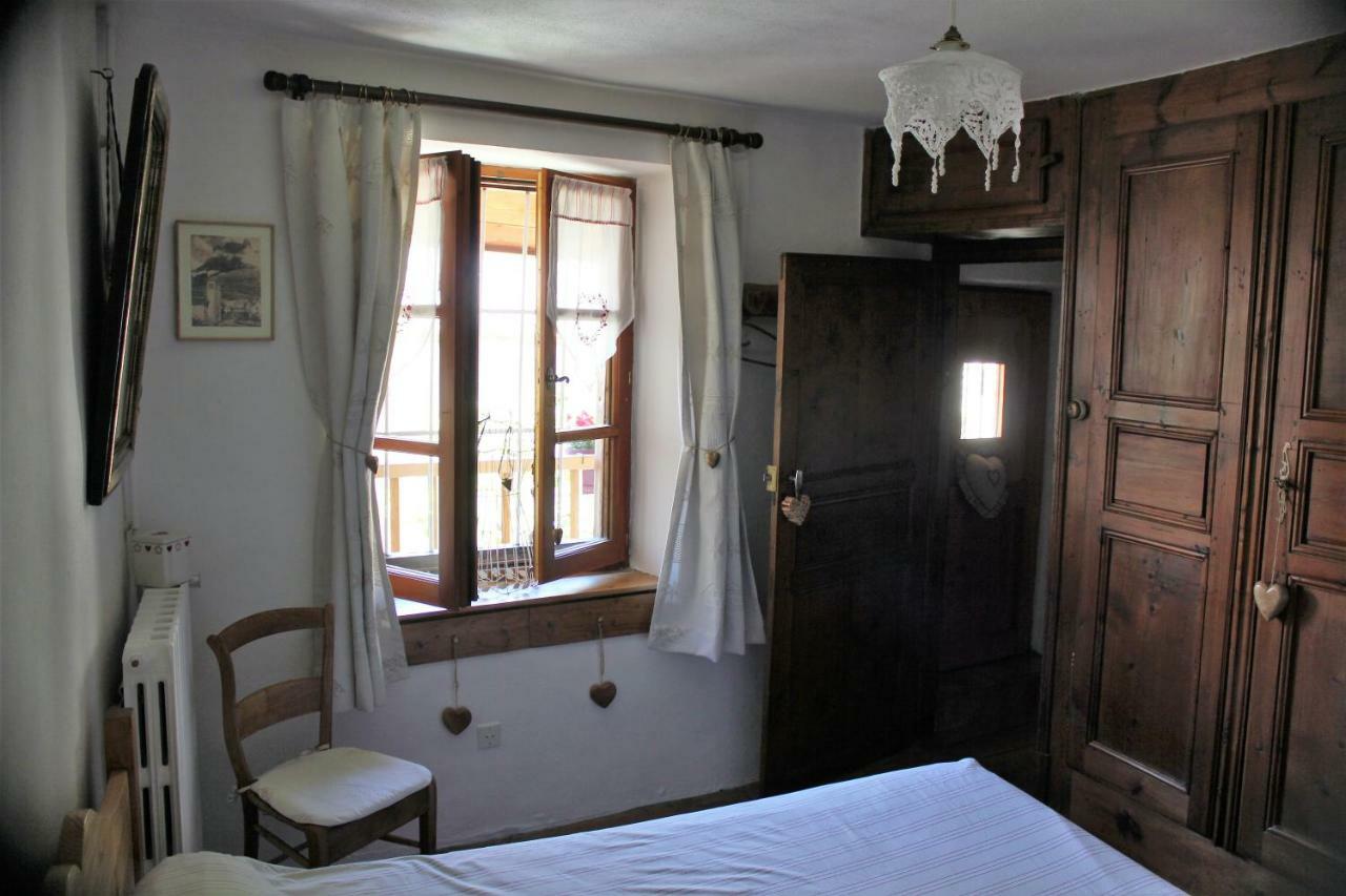 Bed and Breakfast Chez Annie & Marcel Ле-Монетьє-ле-Бен Екстер'єр фото